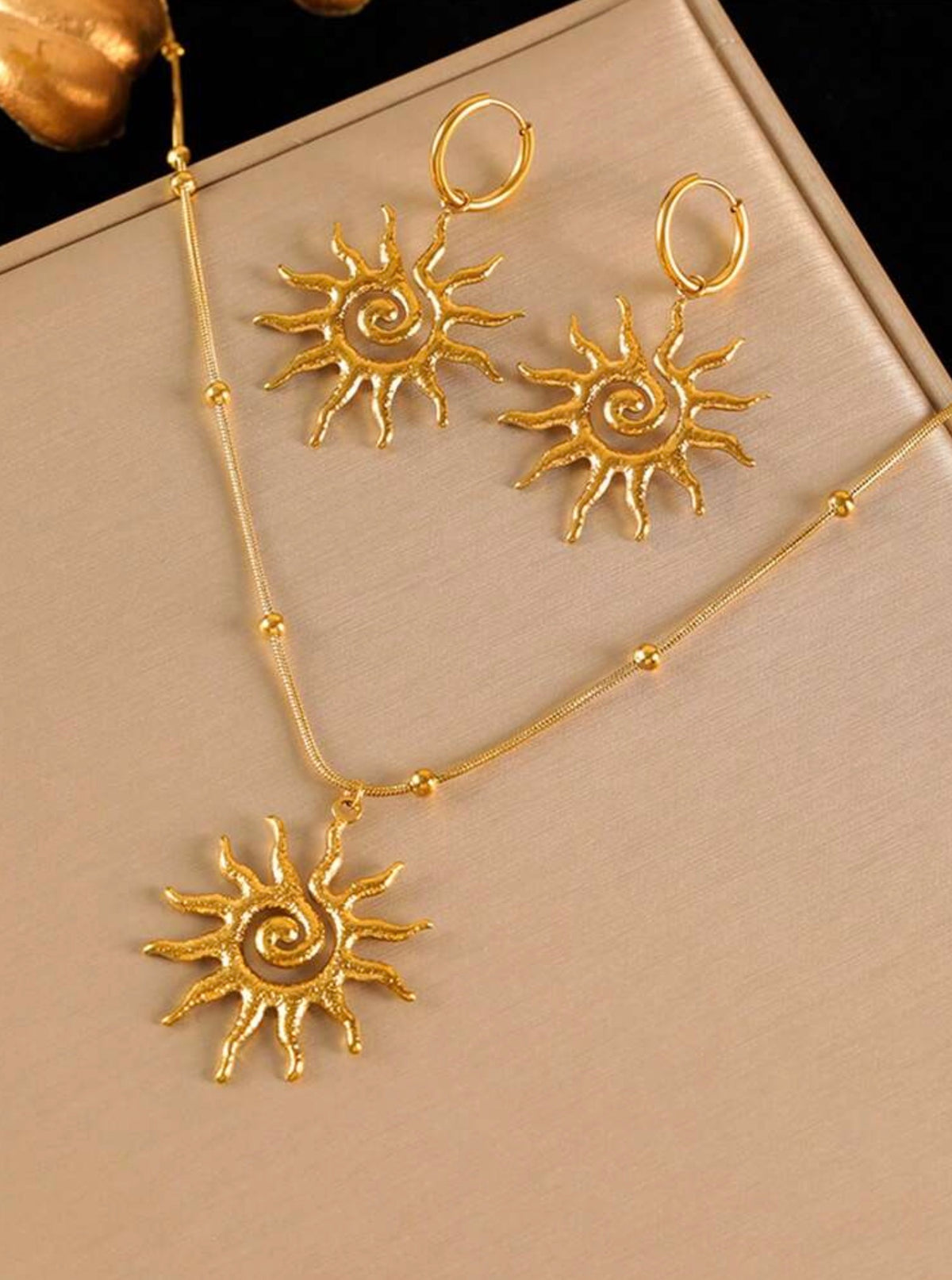 Set Sol